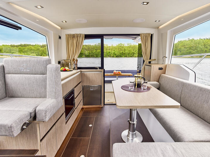 Sealine C335 — photo 5