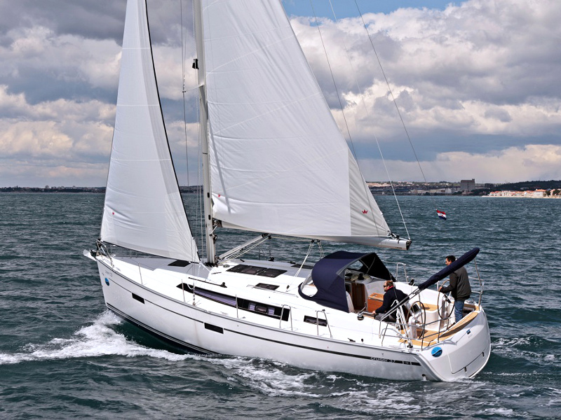 BAVARIA C 37 BT — photo 1