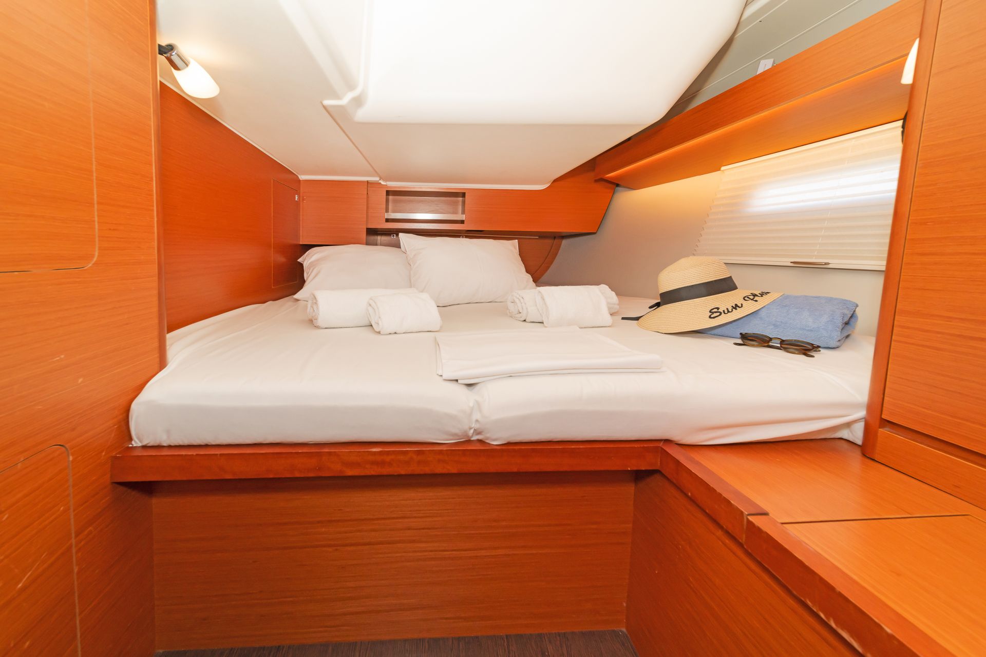 Dufour 430 — photo 14
