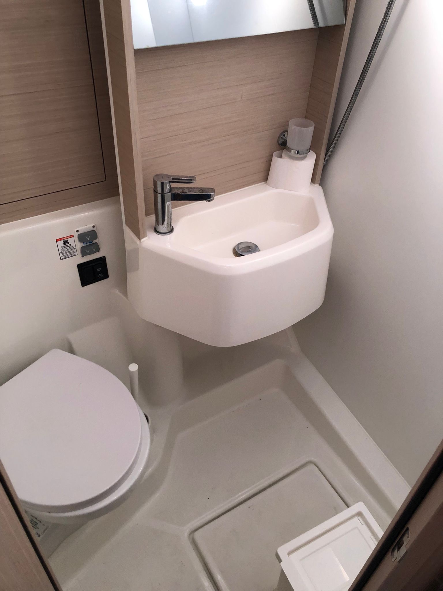Oceanis 51.1 — photo 10