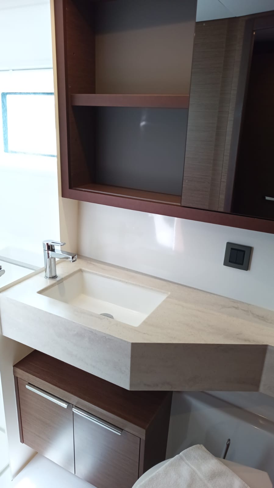 Lagoon 46 — photo 13