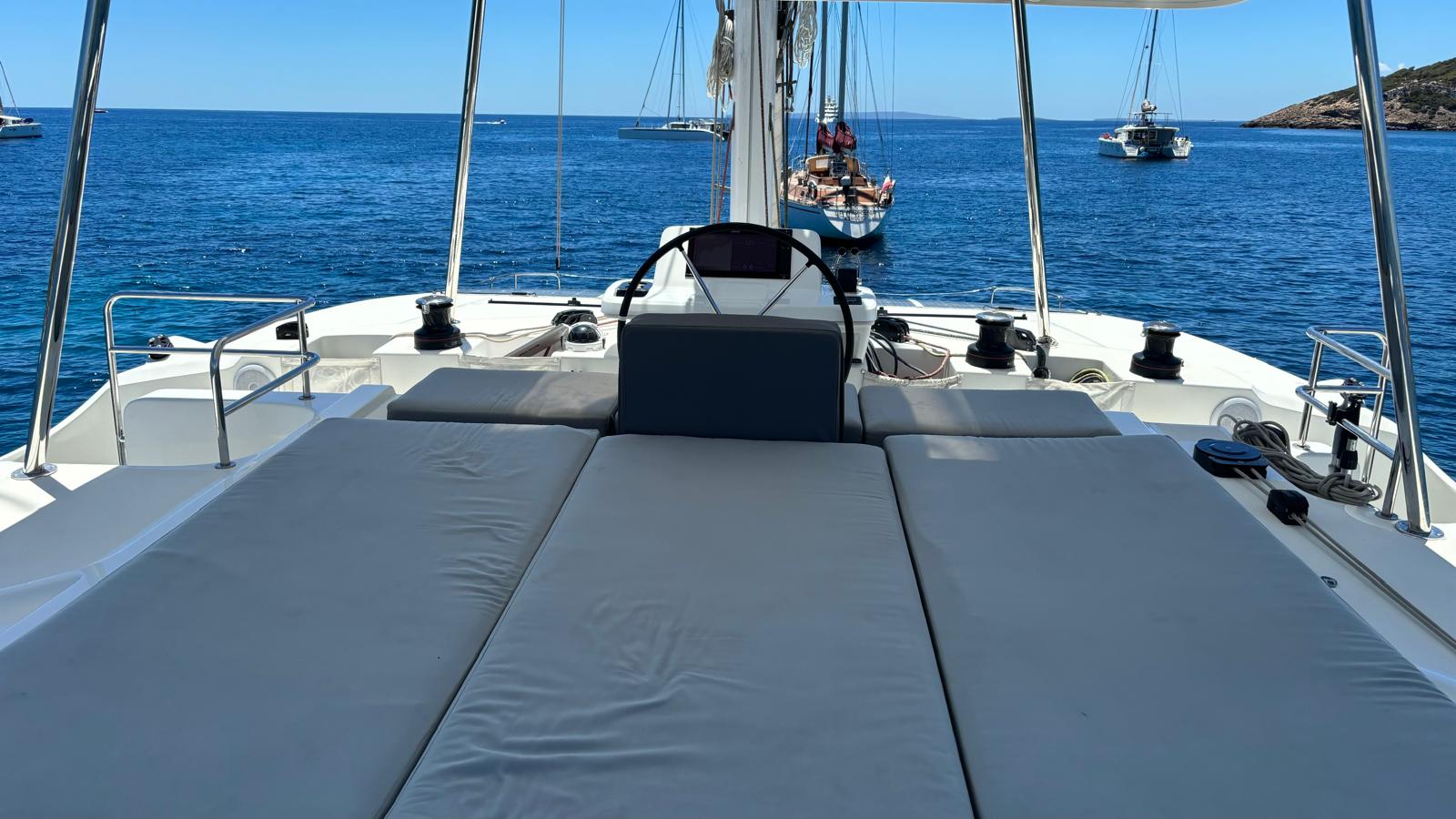 Lagoon 50 — photo 25