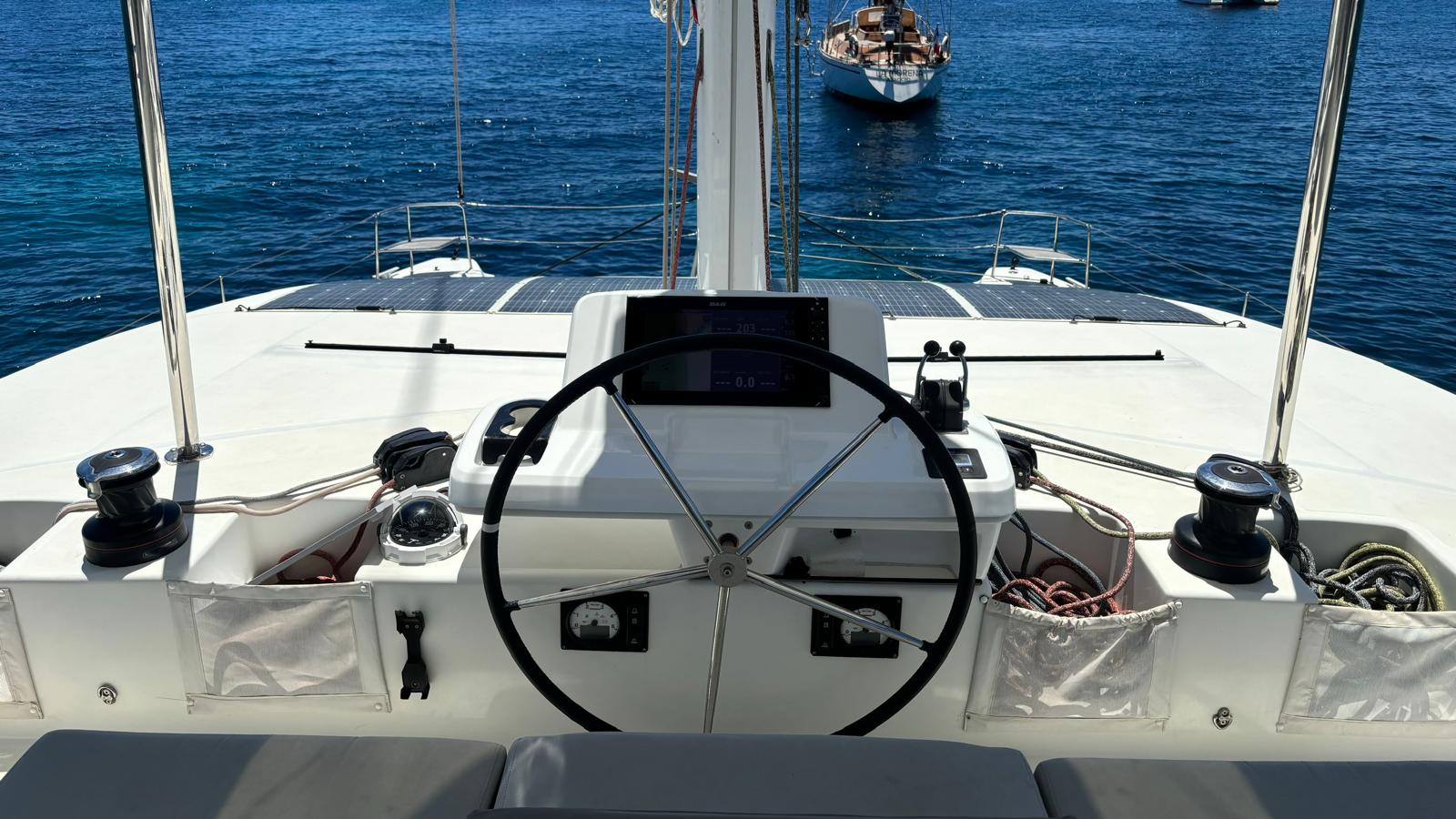 Lagoon 50 — photo 47