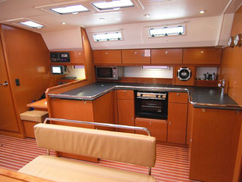 Bavaria Cruiser 50 — photo 7