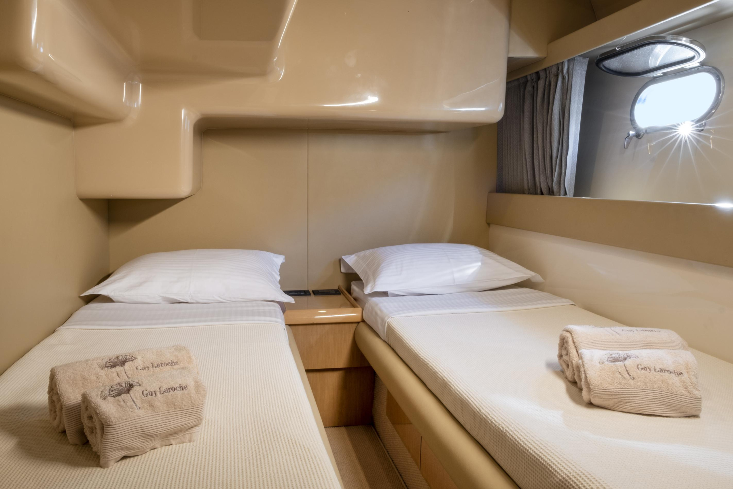 Ferretti 480 — photo 4