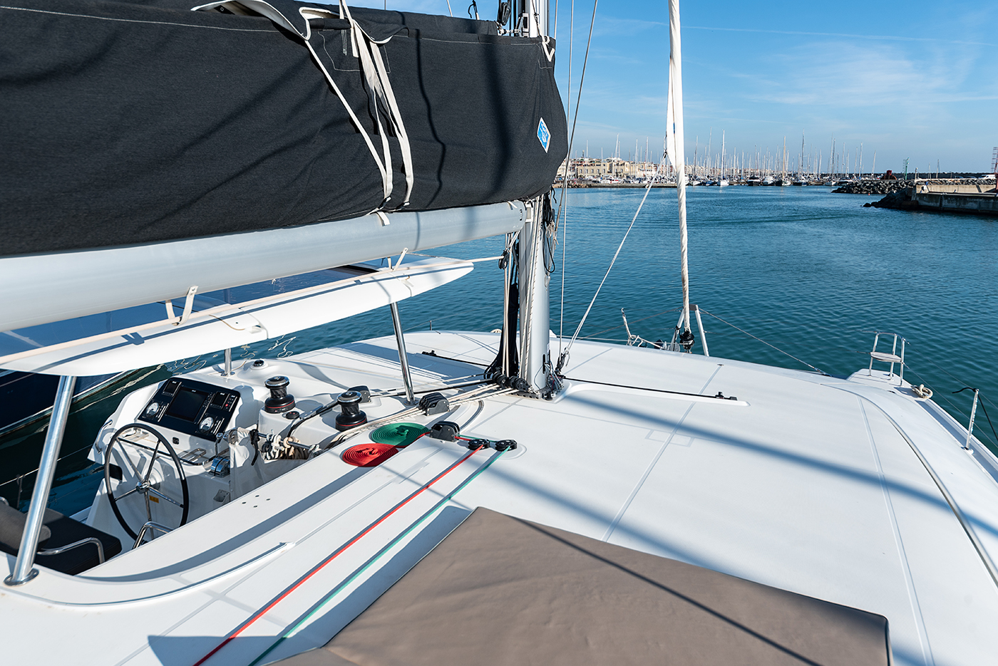 Lagoon 42 — photo 17