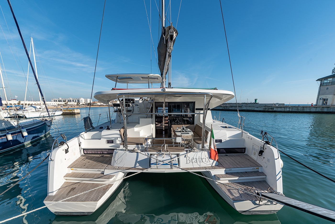 Lagoon 42 — photo 42