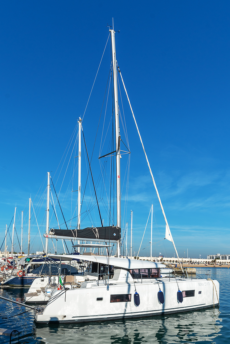 Lagoon 42 — photo 25