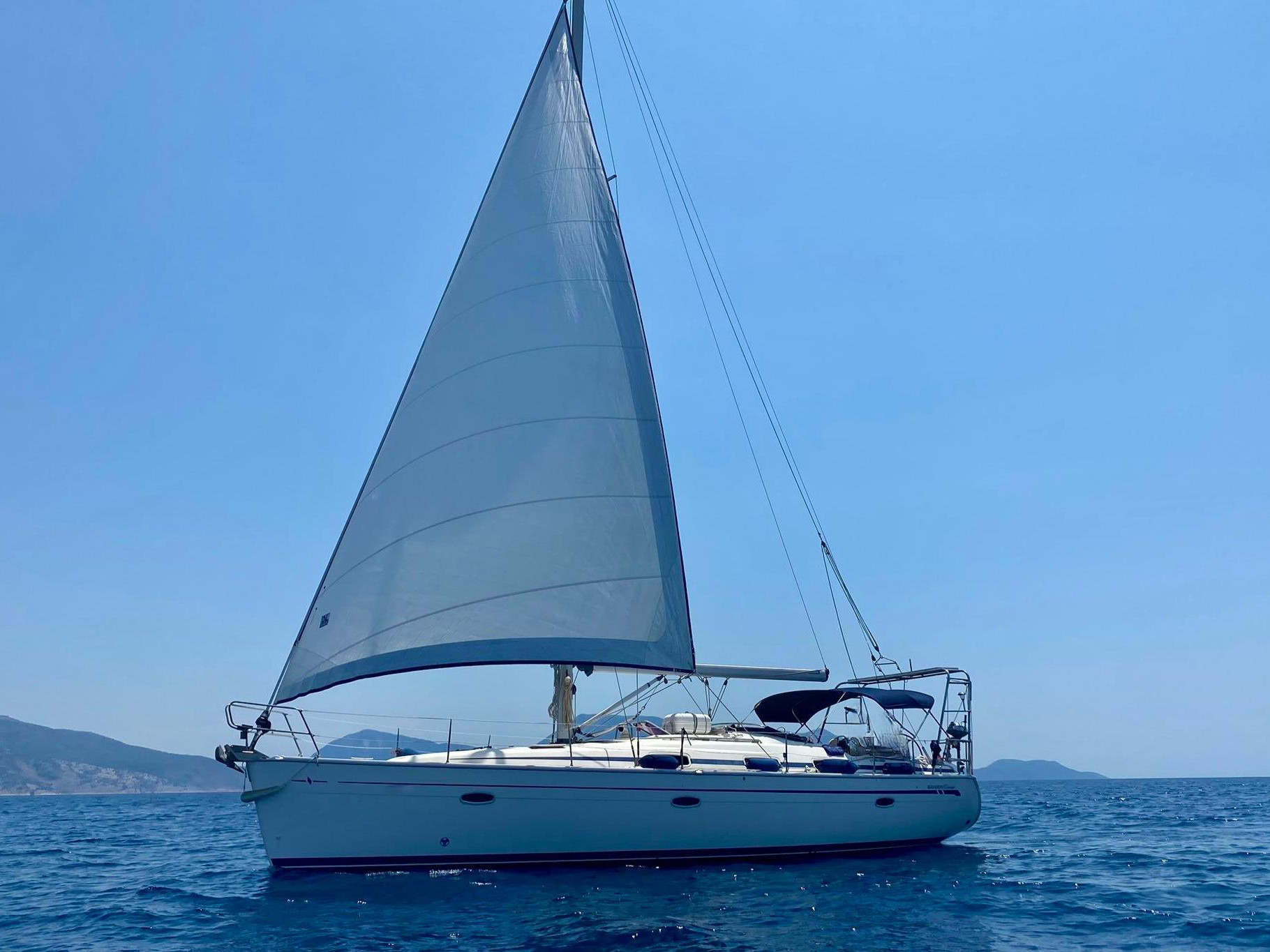 Bavaria 42 — photo 1
