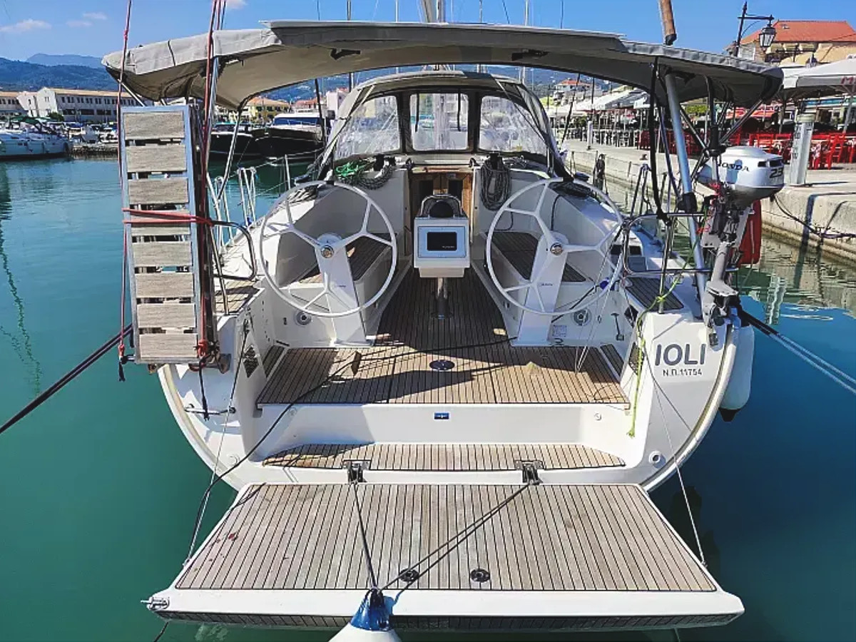 Bavaria 41 Cruiser — photo 1