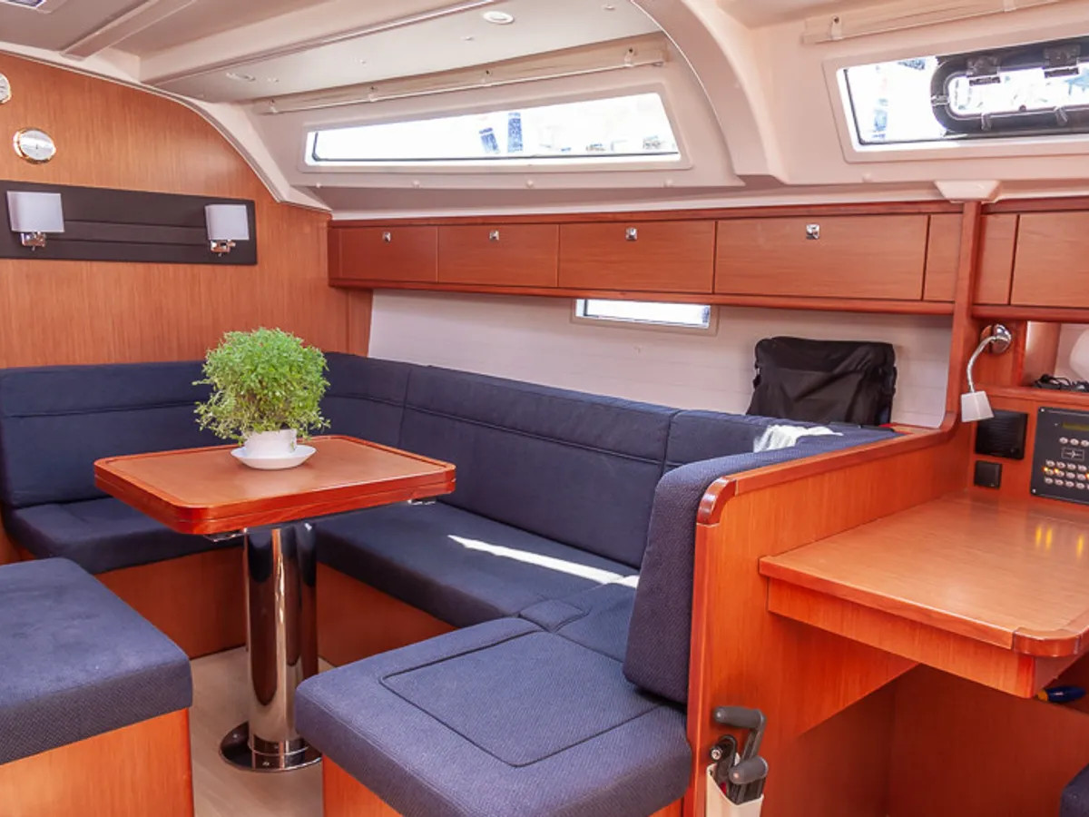 Bavaria 41 Cruiser — photo 5