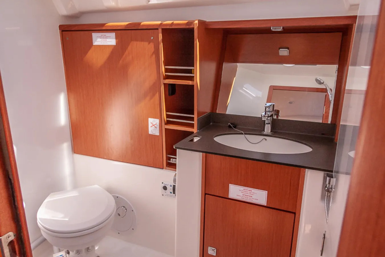 Bavaria 41 Cruiser — photo 4