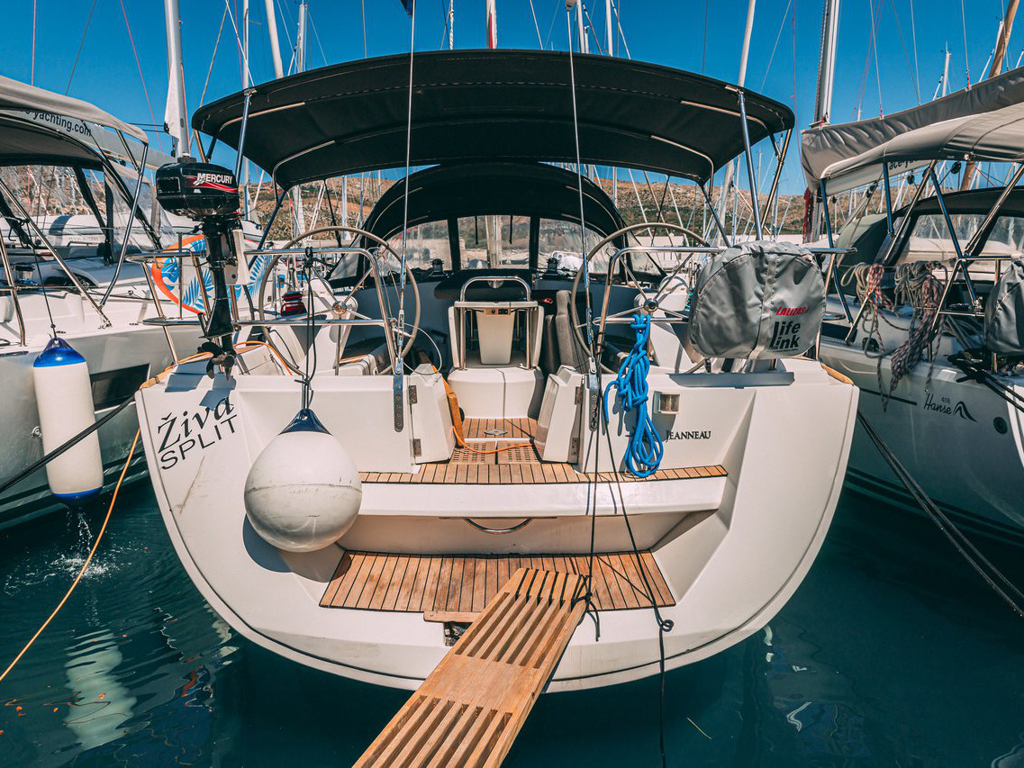 Sun Odyssey 49 — photo 1