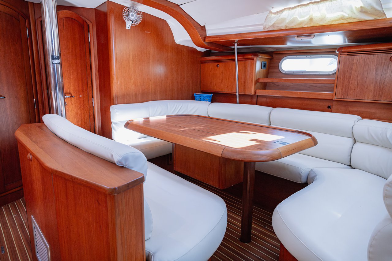 Sun Odyssey 49 — photo 11