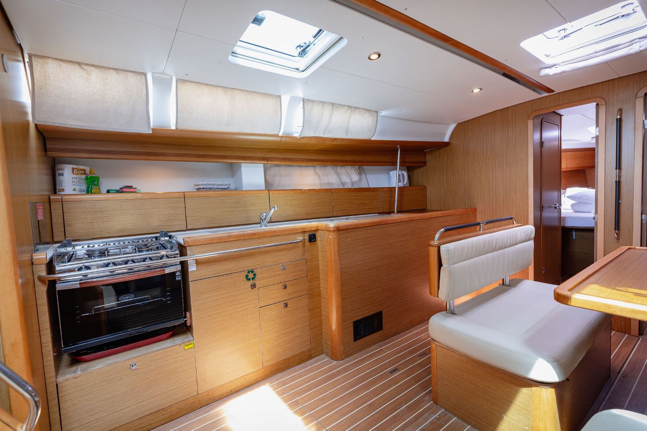 Sun Odyssey 49i — photo 9