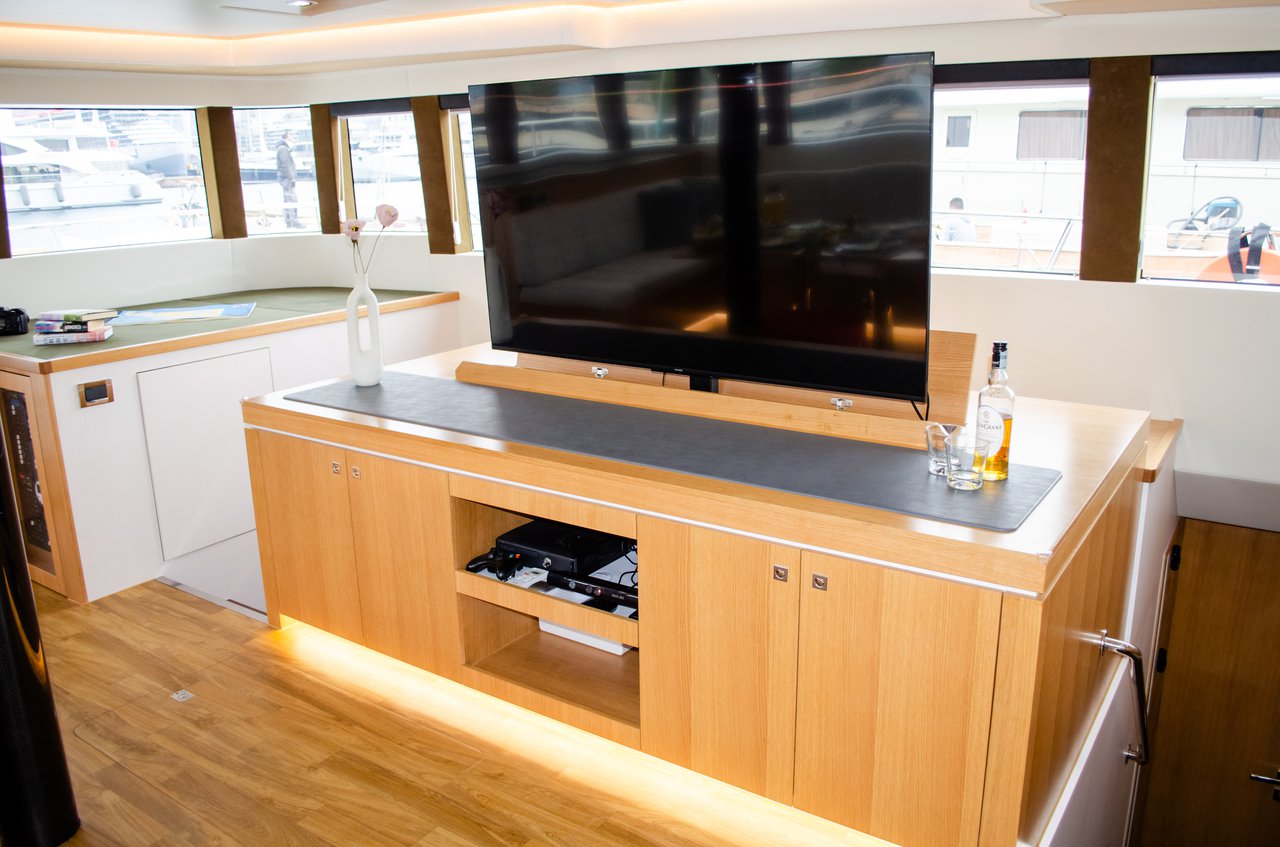 Mazarin 55 — photo 20