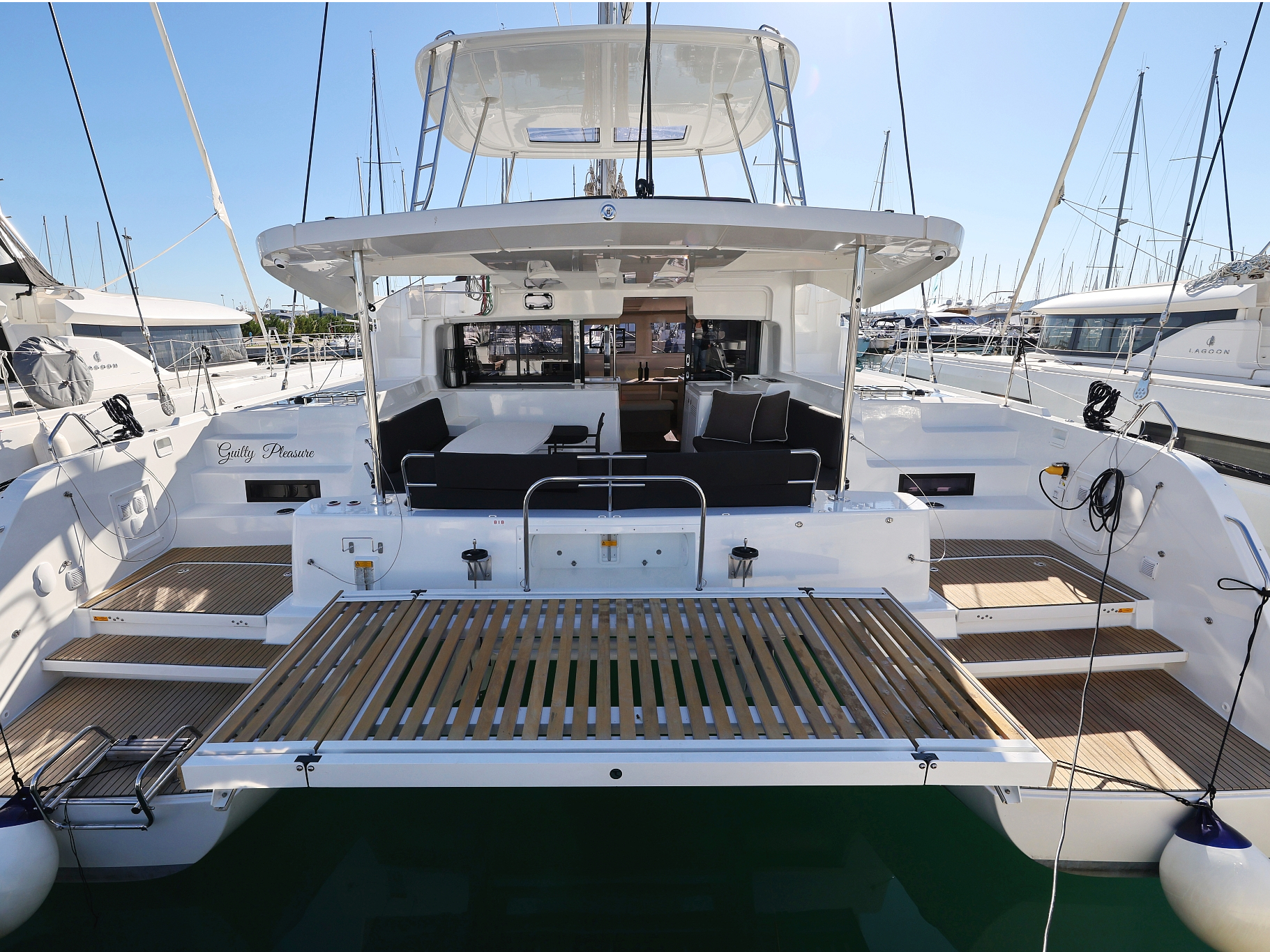 Lagoon 46 — photo 1