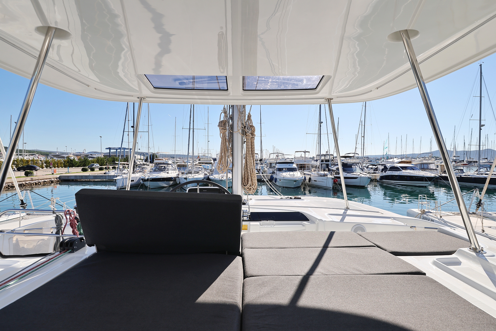 Lagoon 46 — photo 9