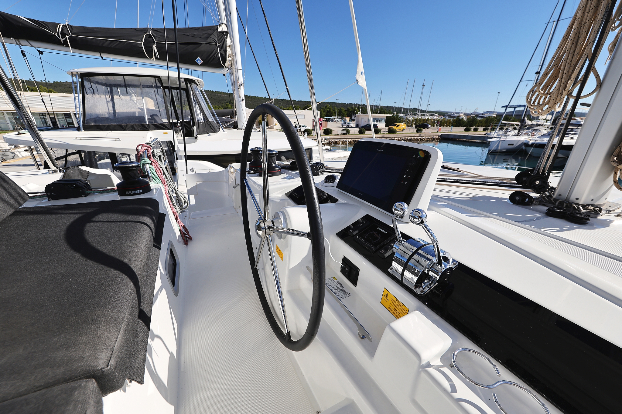 Lagoon 46 — photo 10