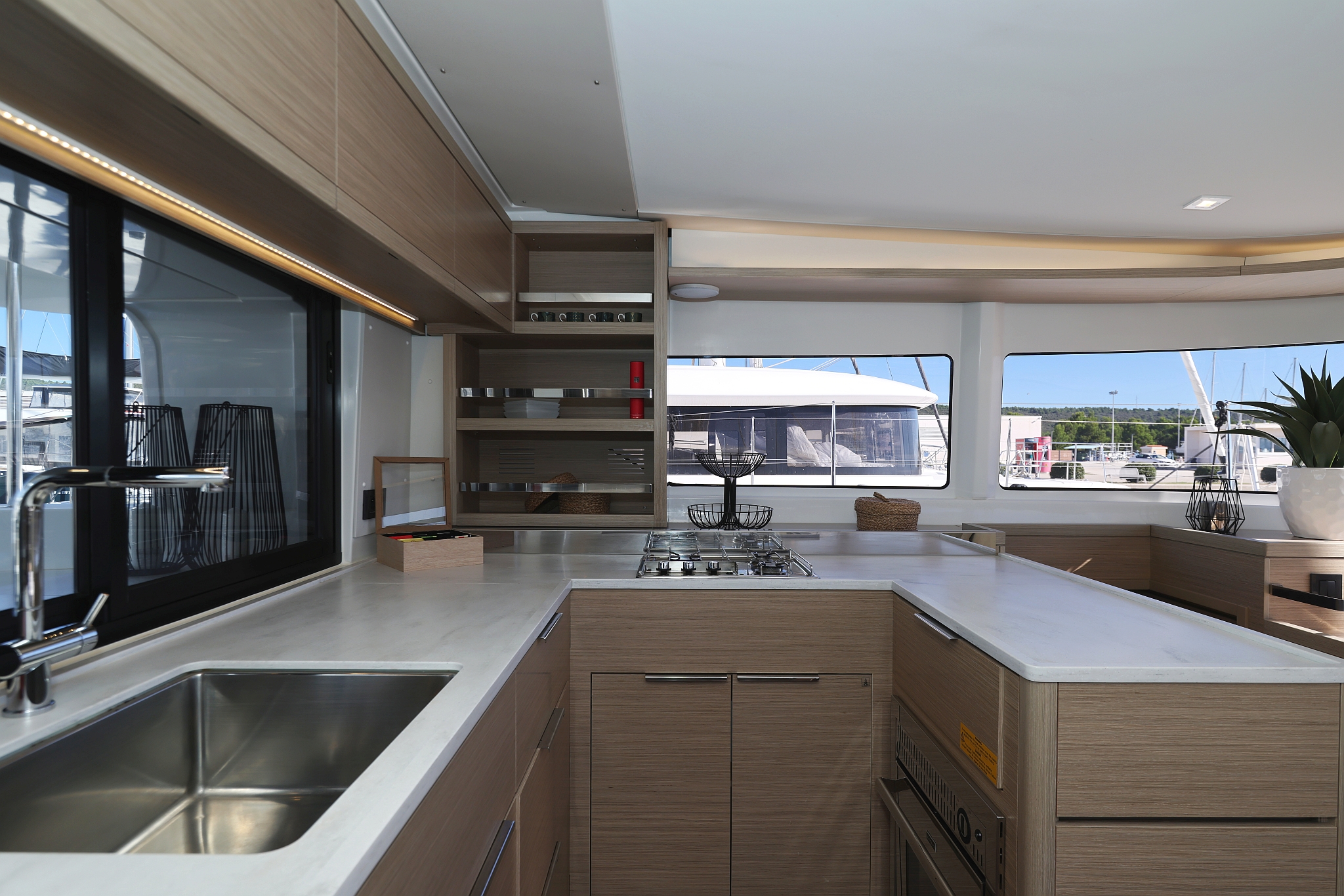 Lagoon 46 — photo 19