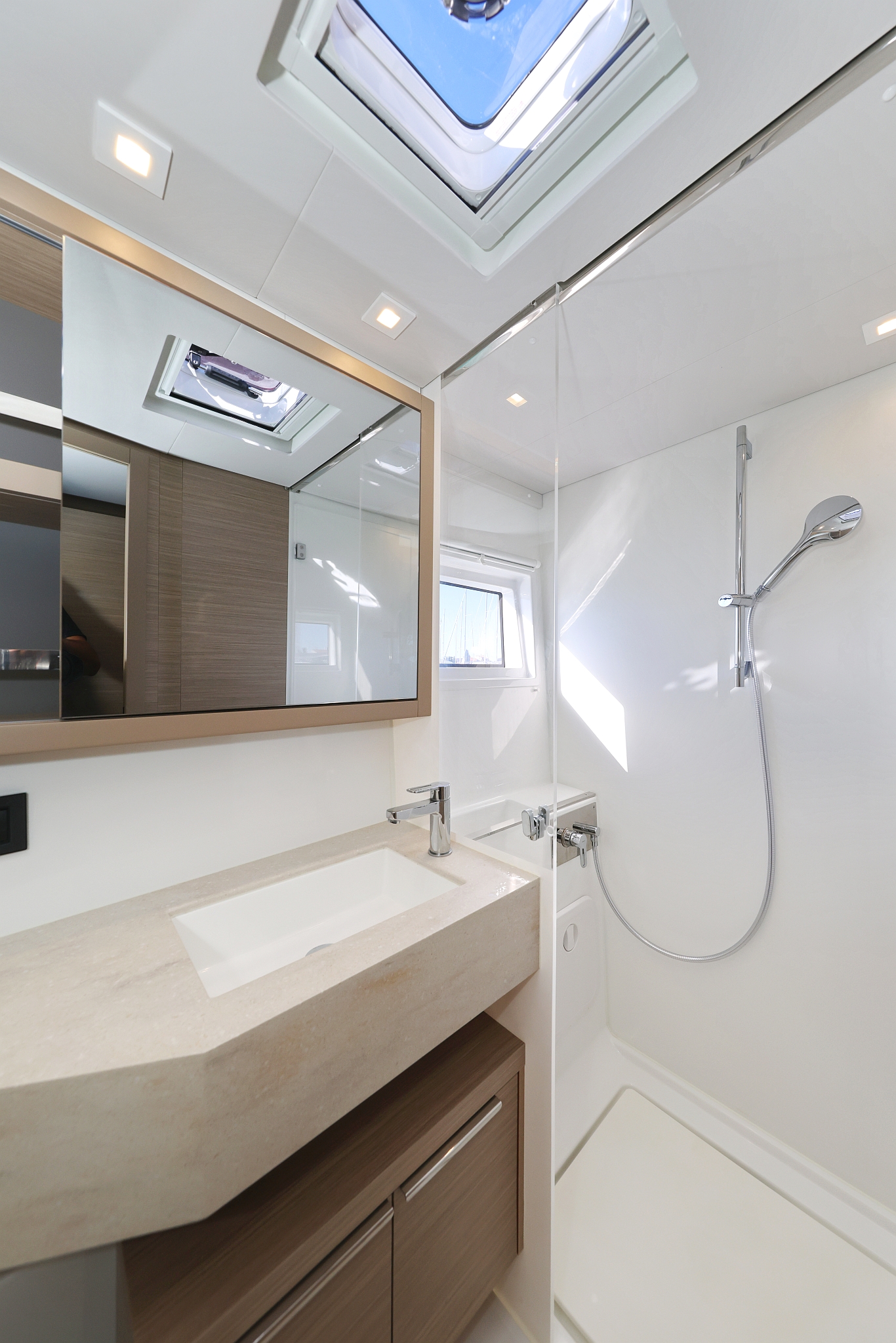 Lagoon 46 — photo 21