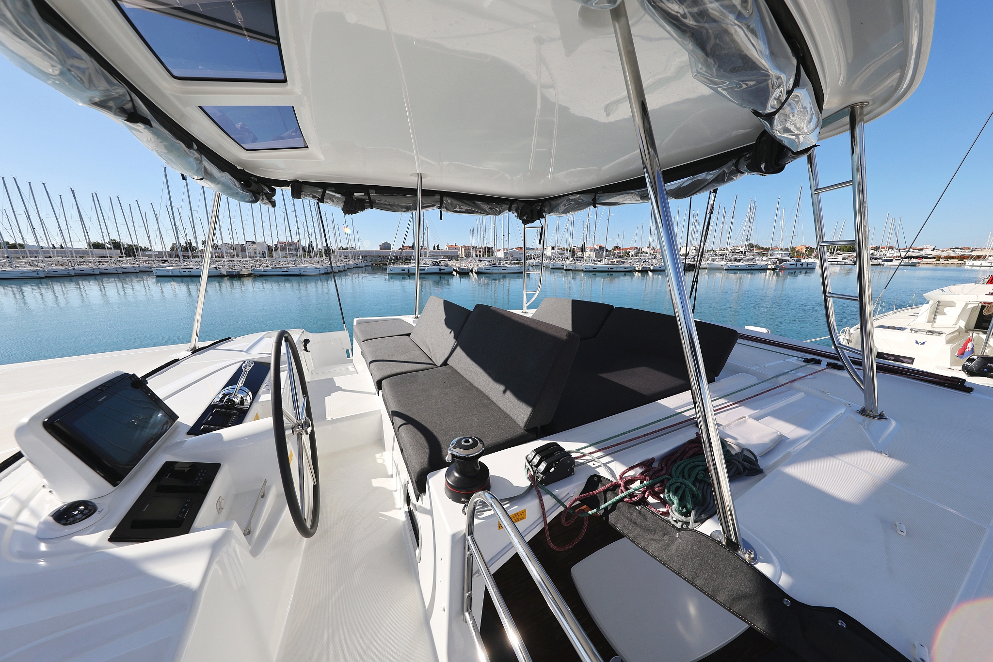 Lagoon 46 — photo 33