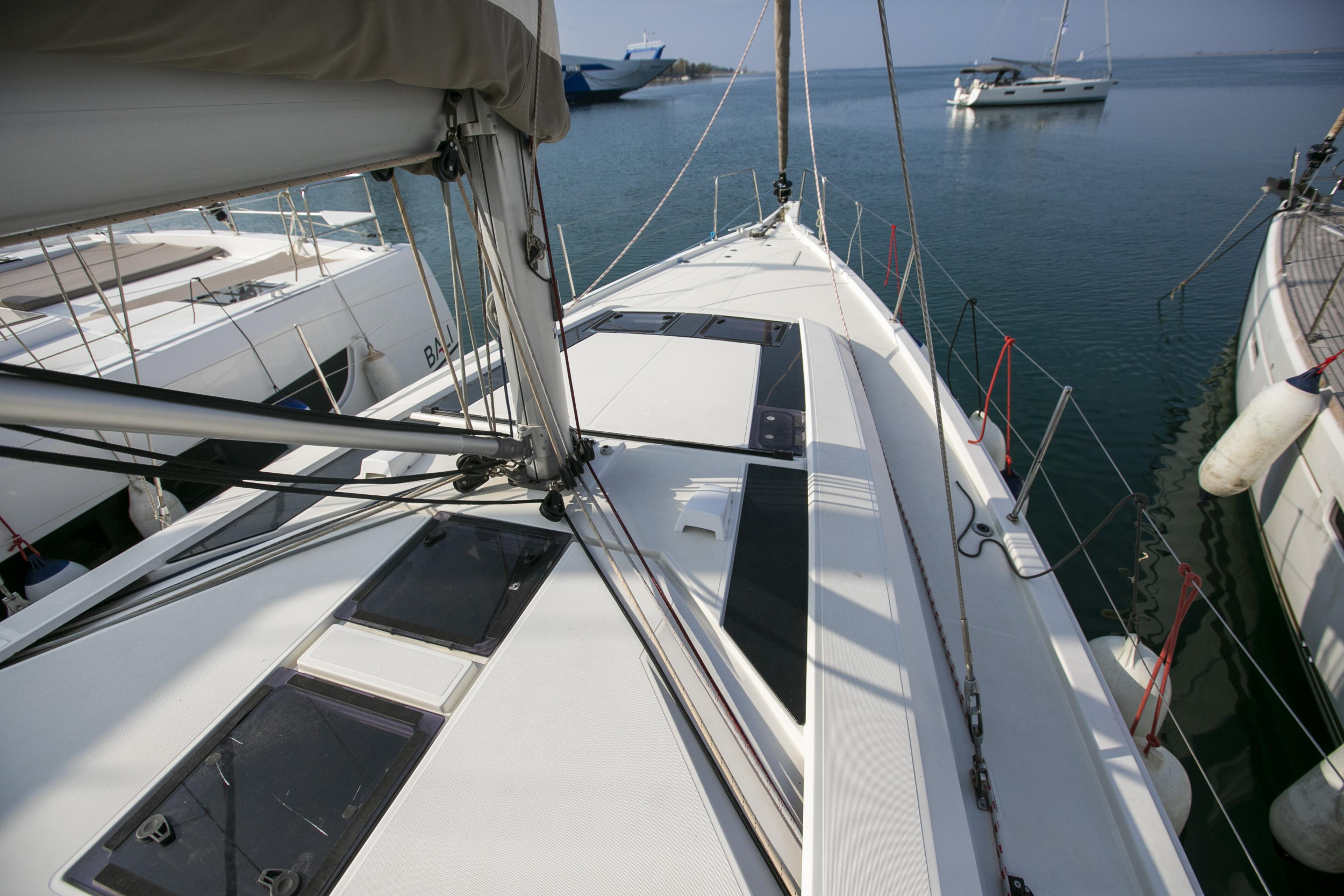 Oceanis 46.1 — photo 17