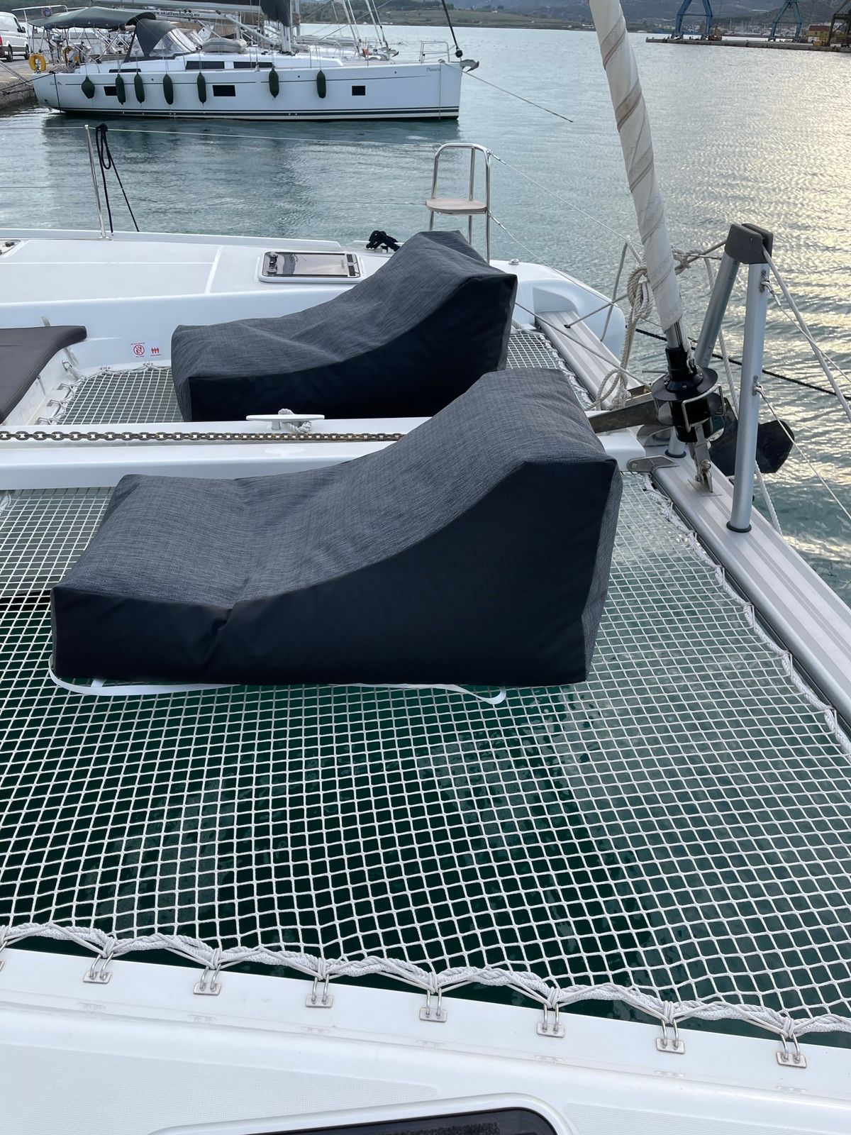 Lagoon 42 — photo 2