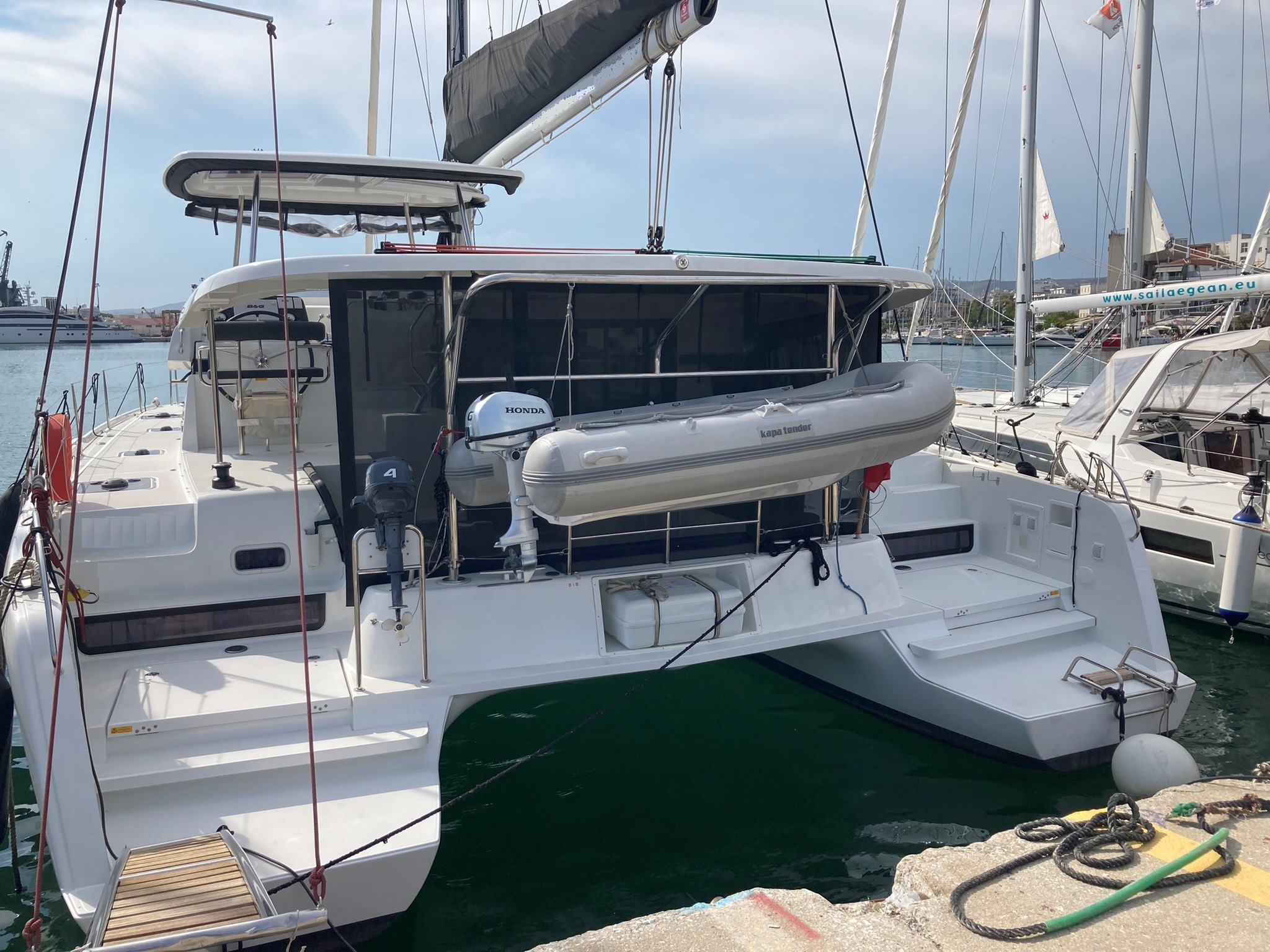 Lagoon 42 — photo 7