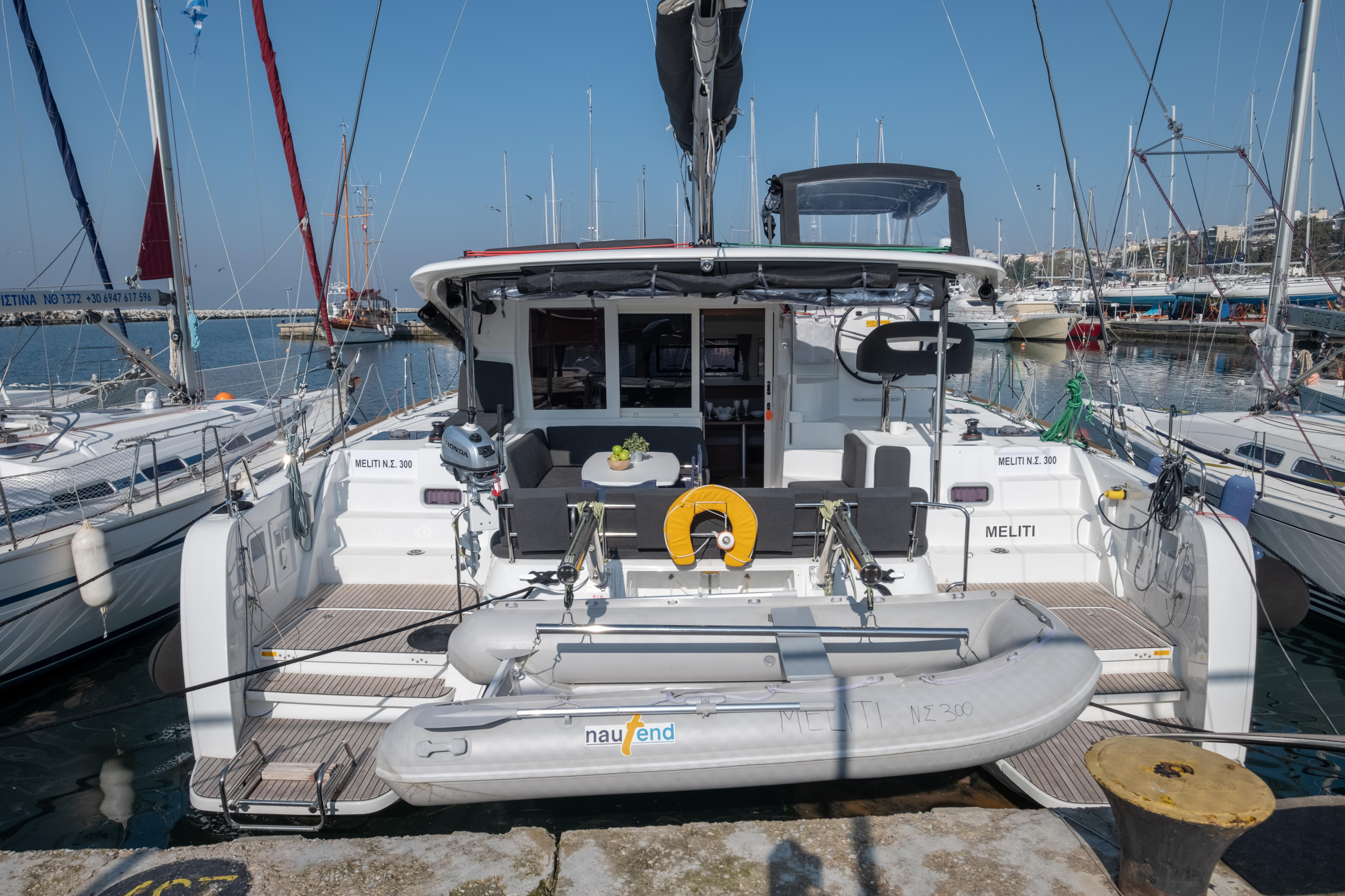 Lagoon 40 — photo 86