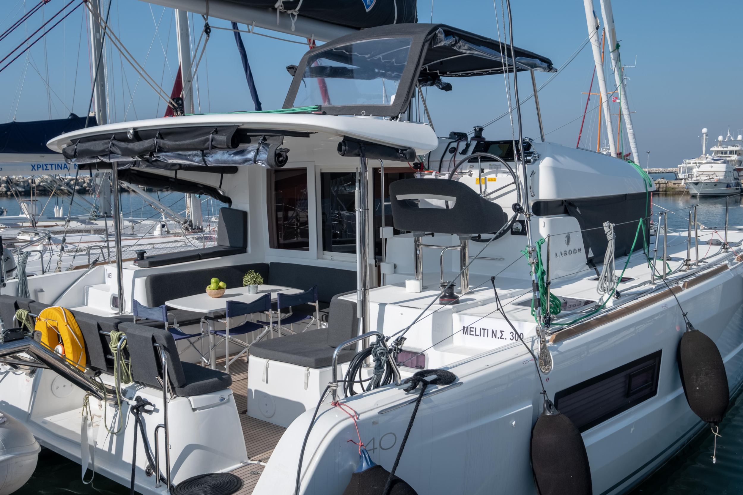 Lagoon 40 — photo 99