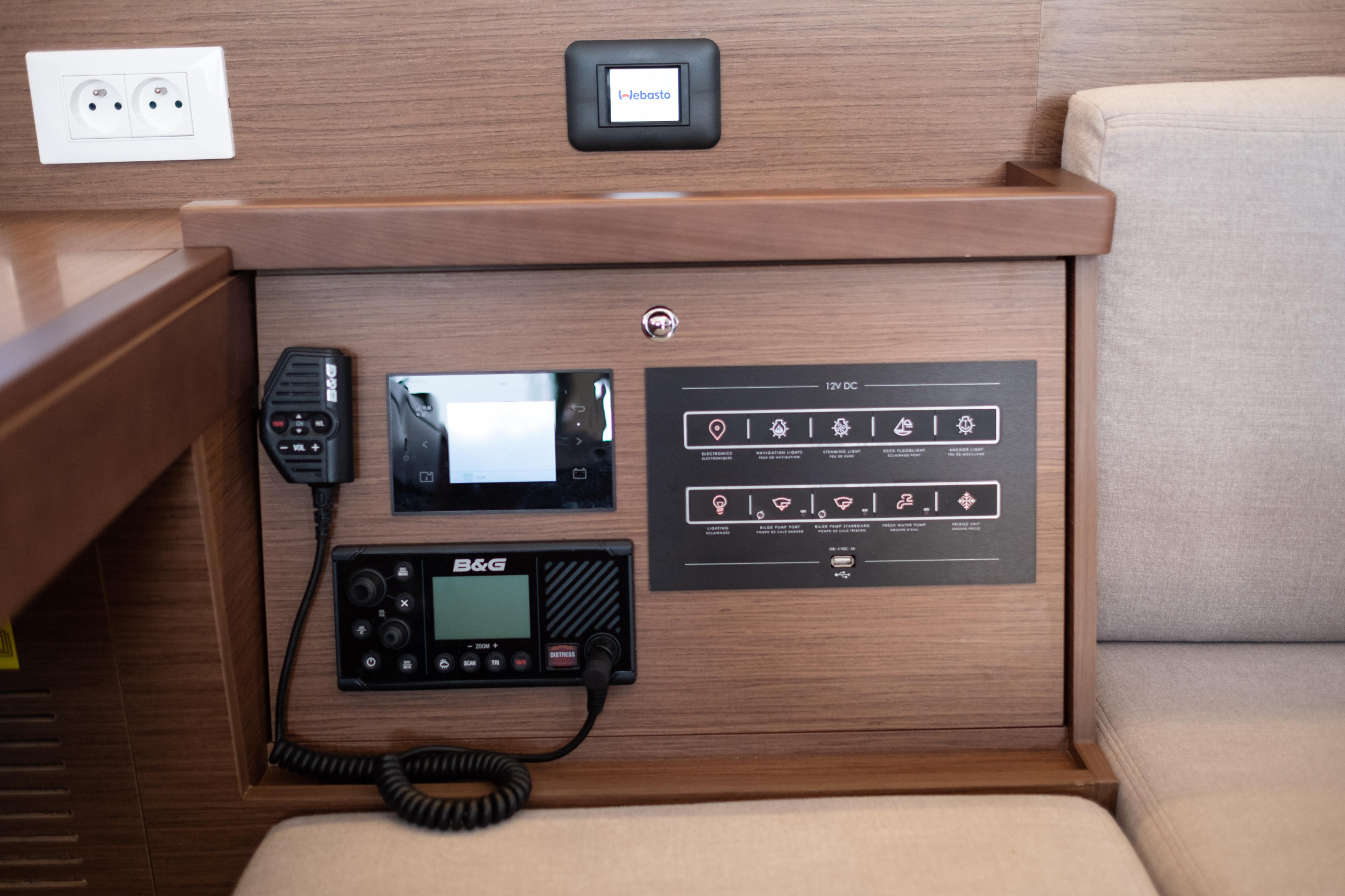 Lagoon 40 — photo 33