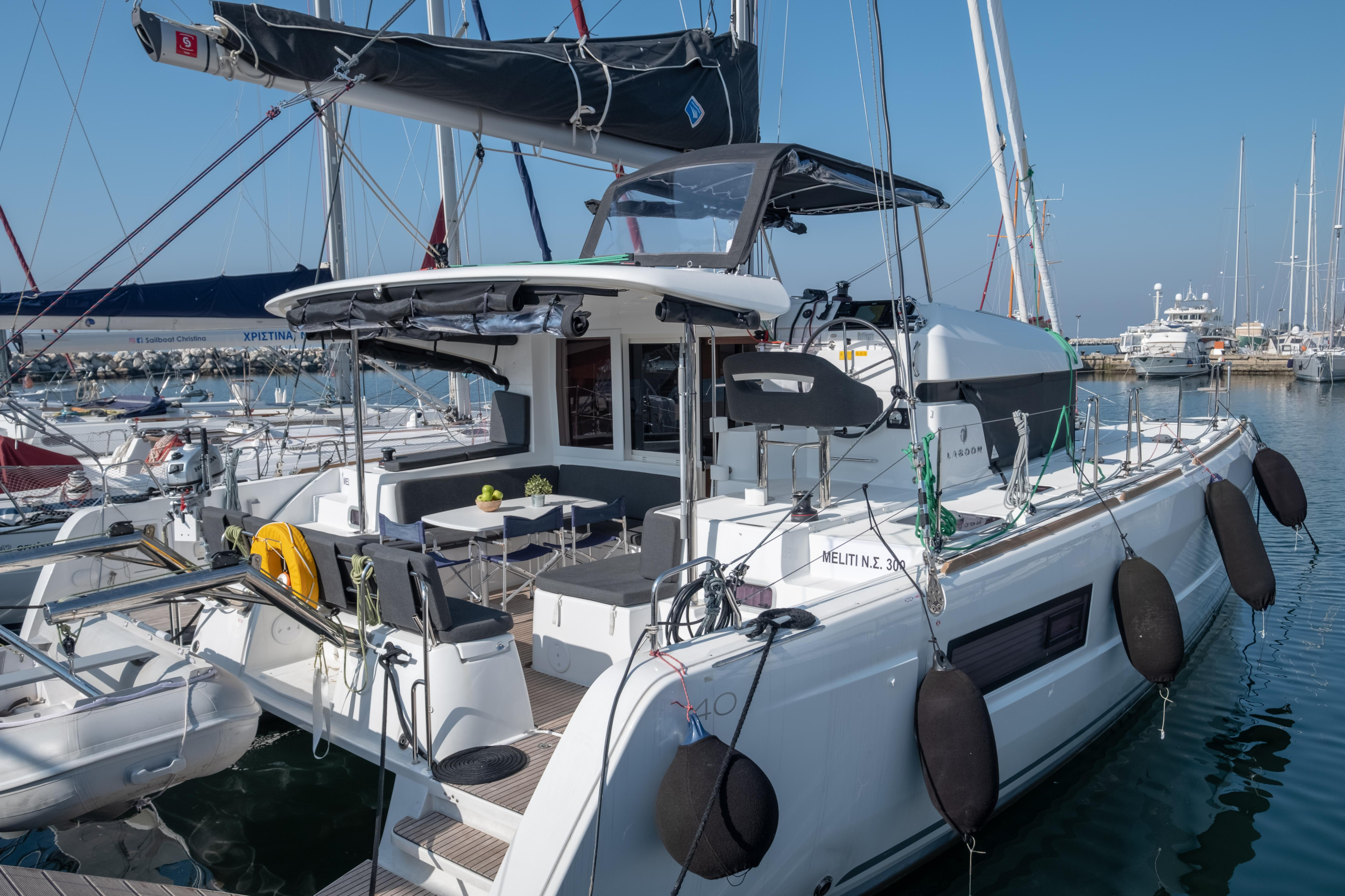 Lagoon 40 — photo 87