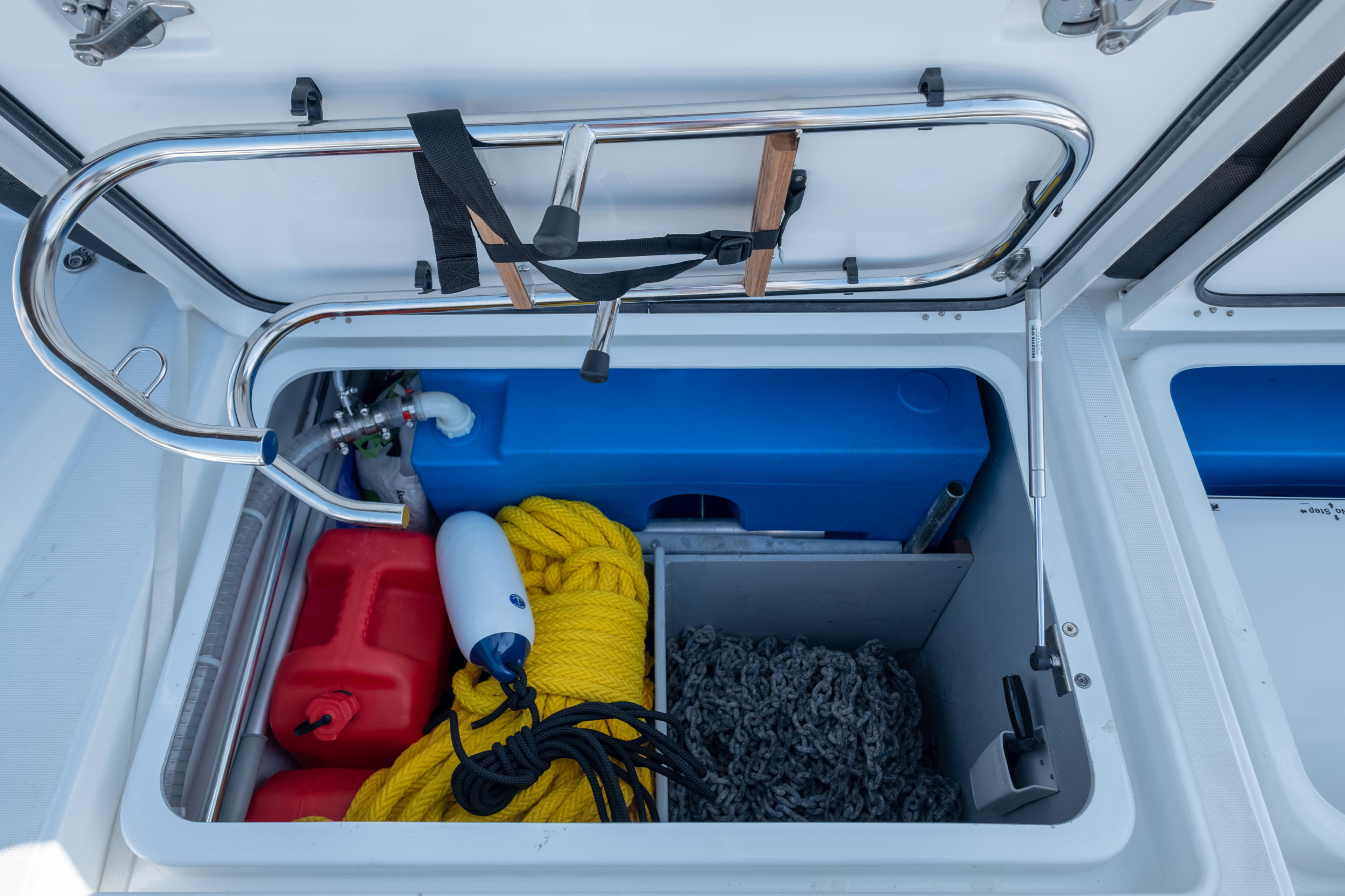 Lagoon 40 — photo 16