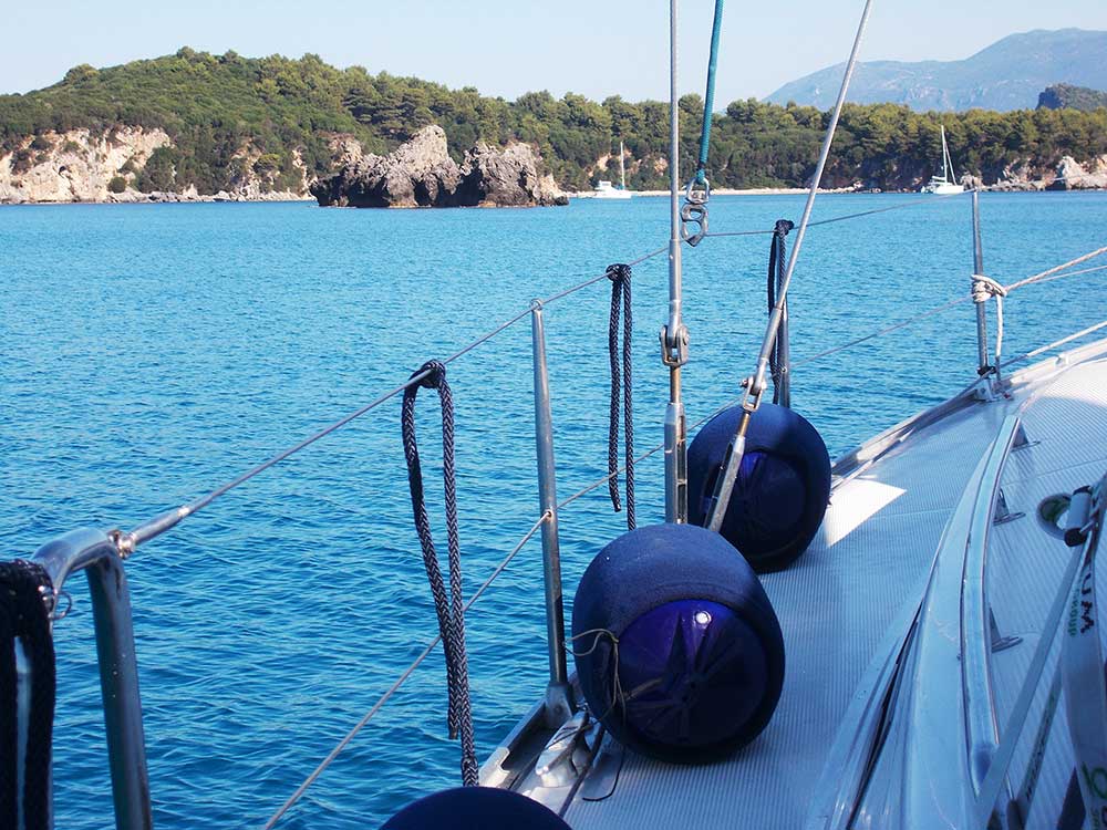 Bavaria 45 Cruiser — photo 4