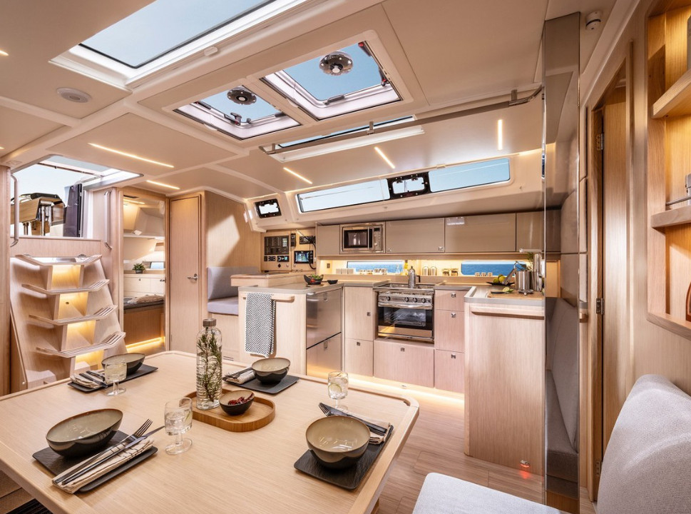 Bavaria C46 — photo 9