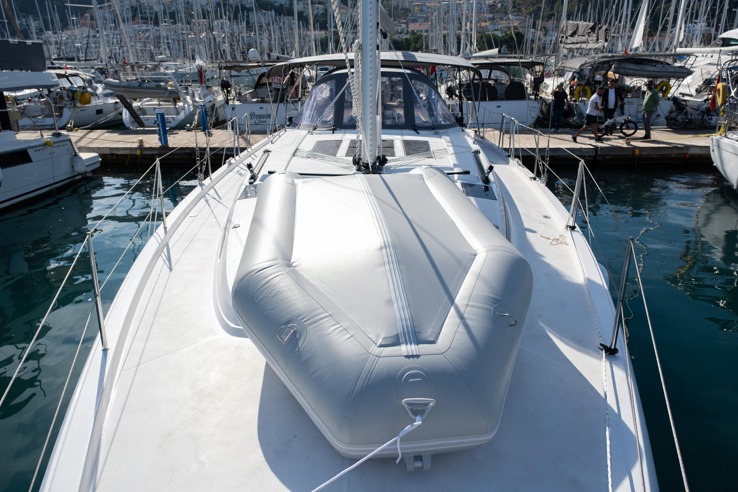 Bavaria C46 — photo 3