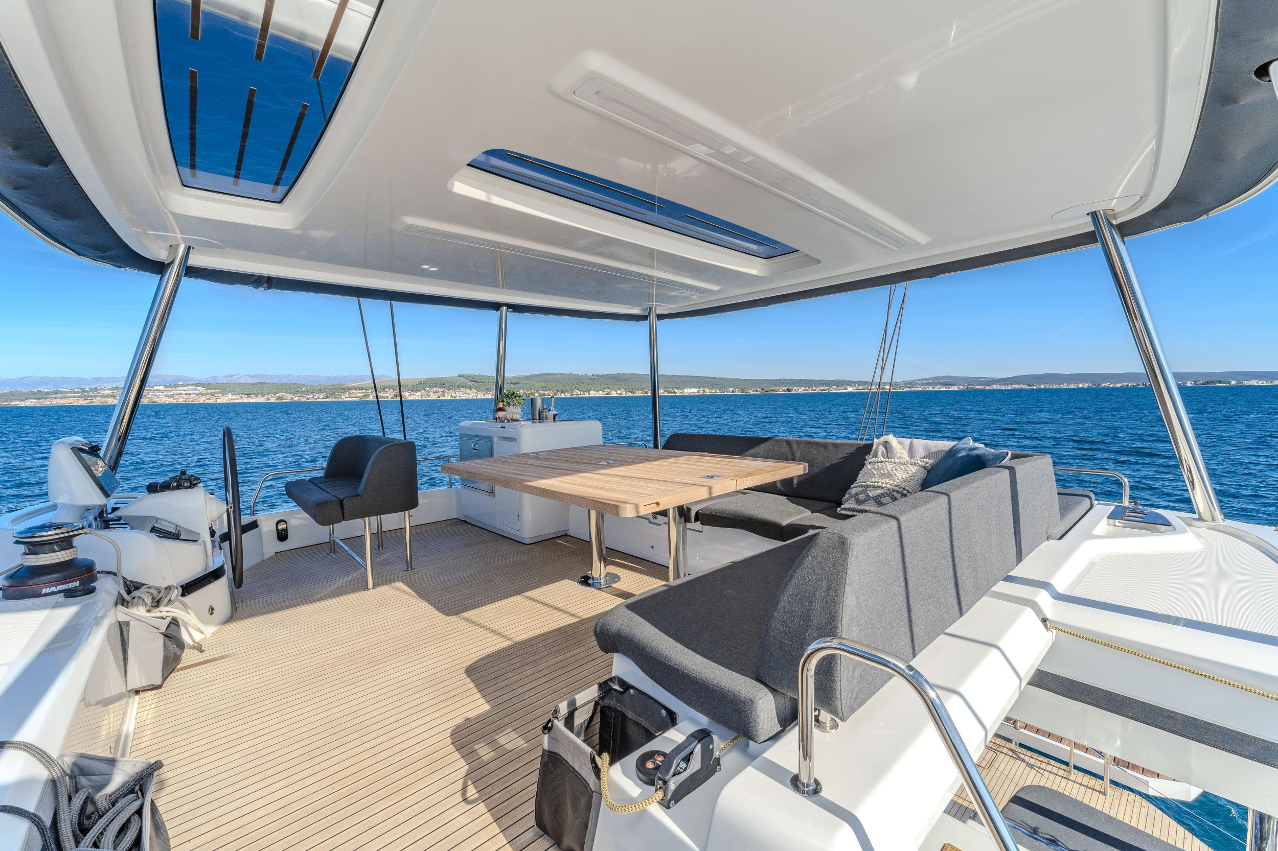 Lagoon 55 — photo 26