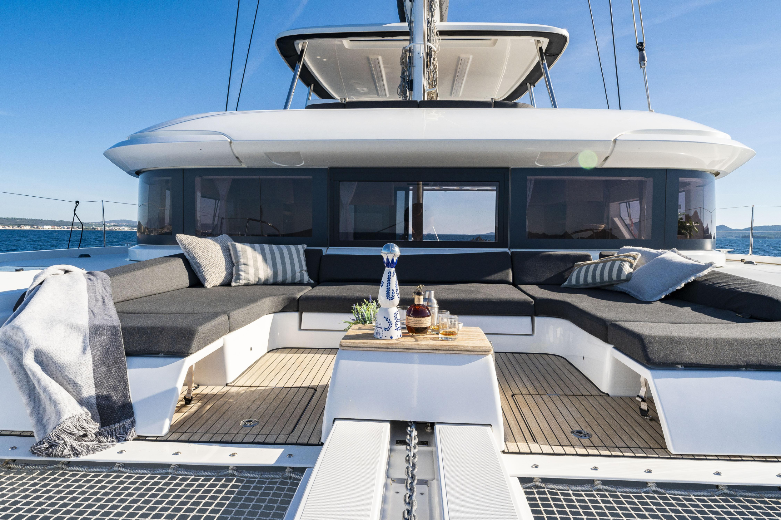 Lagoon 55 — photo 11