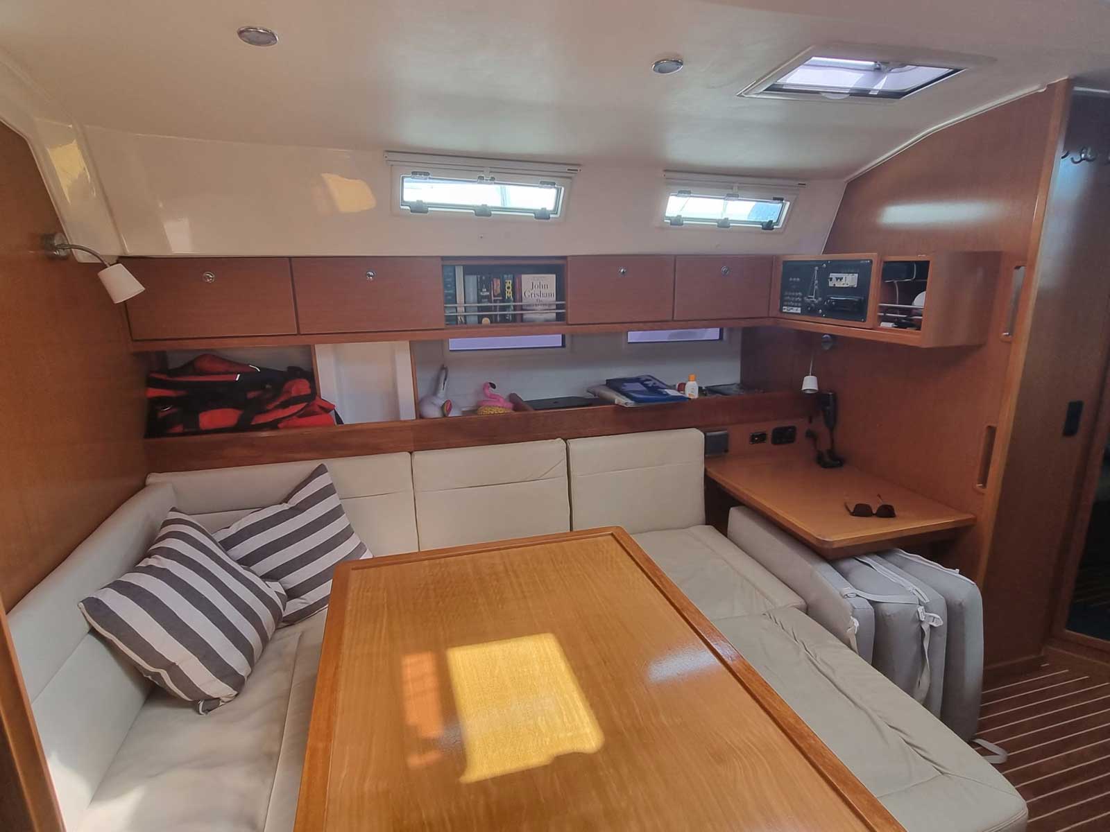 Bavaria 45 Cruiser 3 cabins — photo 5