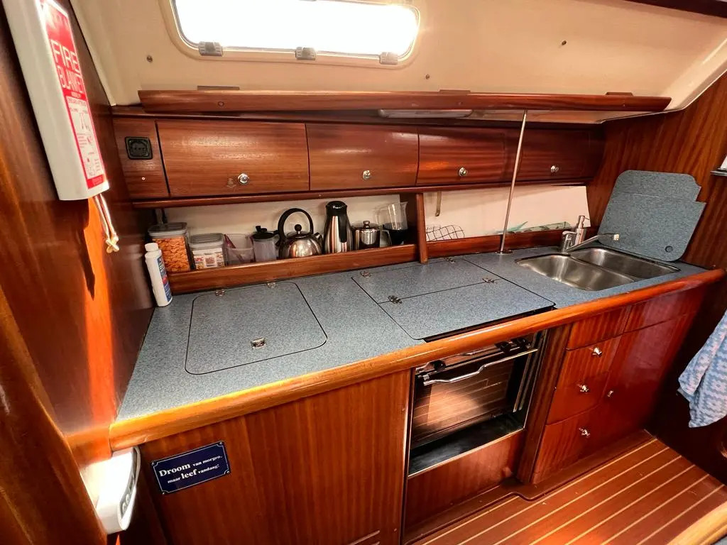 Bavaria 41 — photo 8