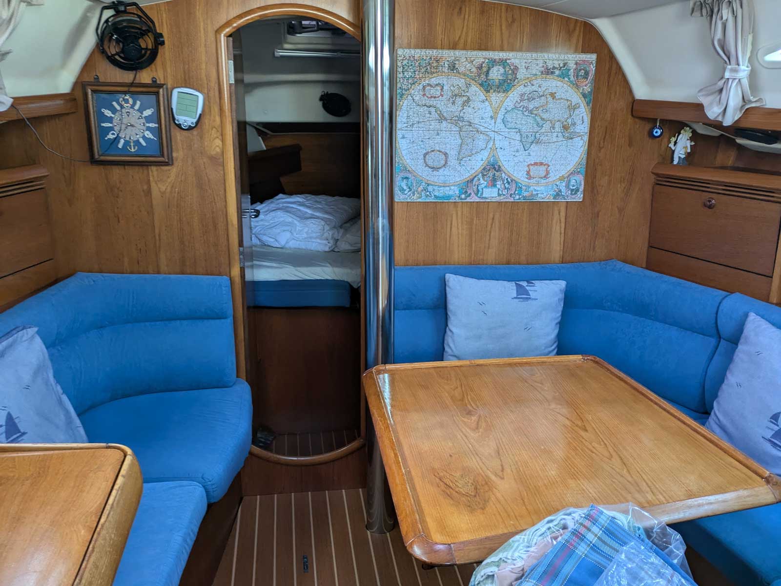 Sun Odyssey 37 — photo 3