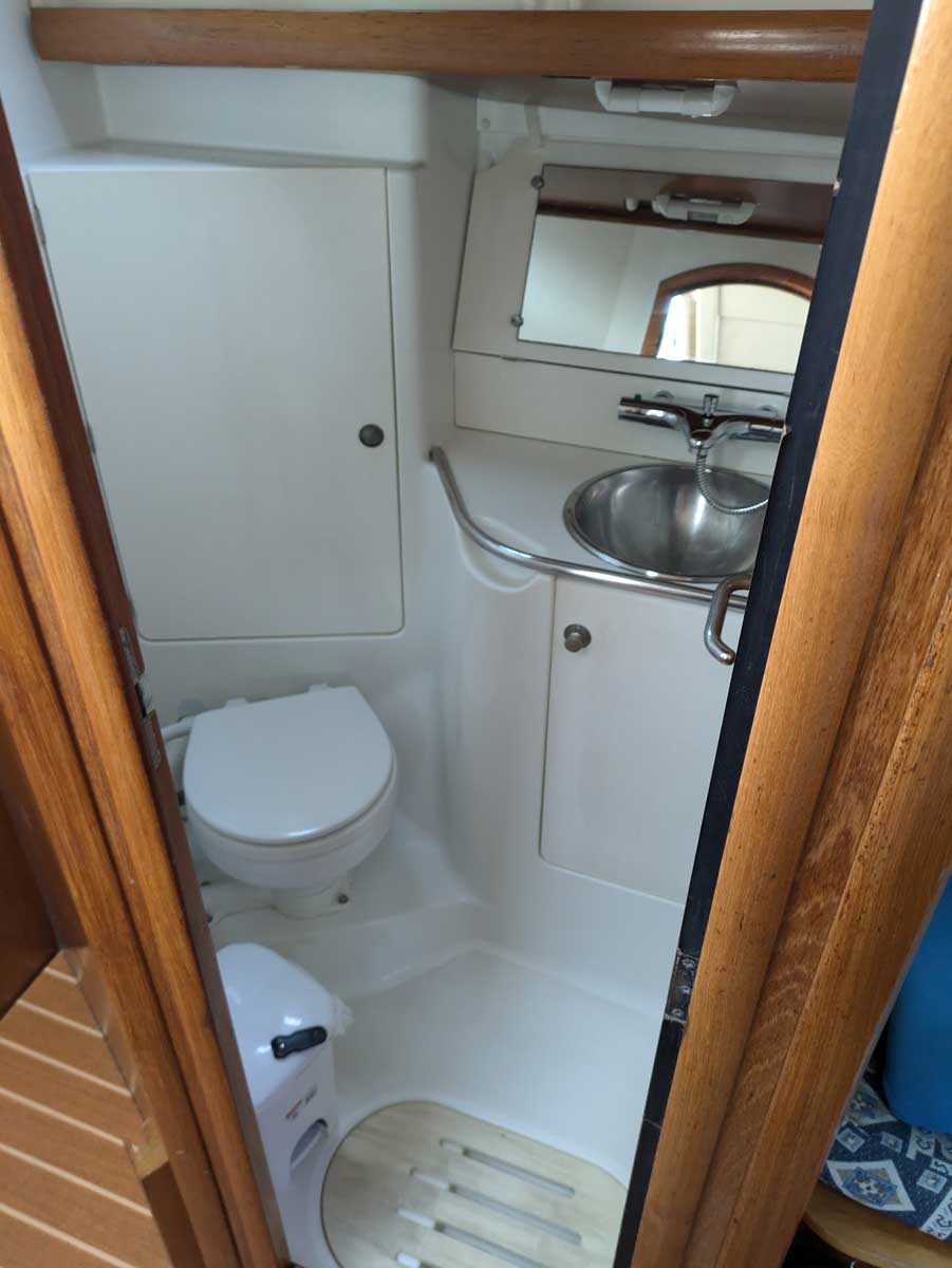 Sun Odyssey 37 — photo 11