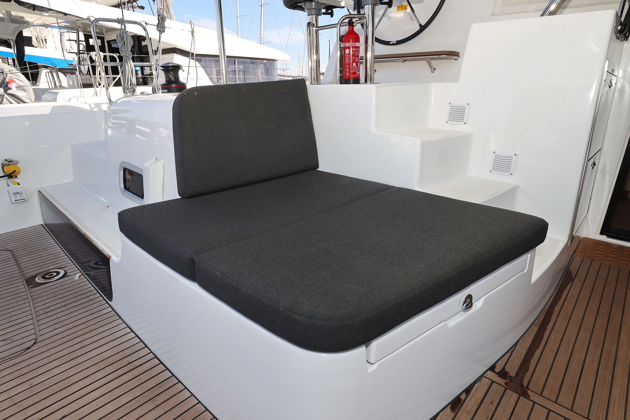 Lagoon 42 — photo 18