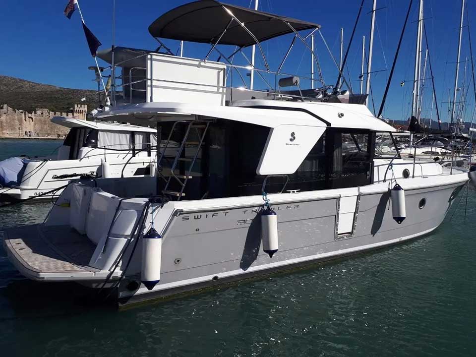 Swift Trawler 30 — photo 9