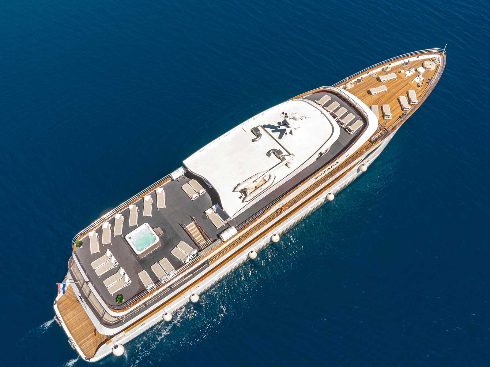 Luxury Motor Yacht — photo 3