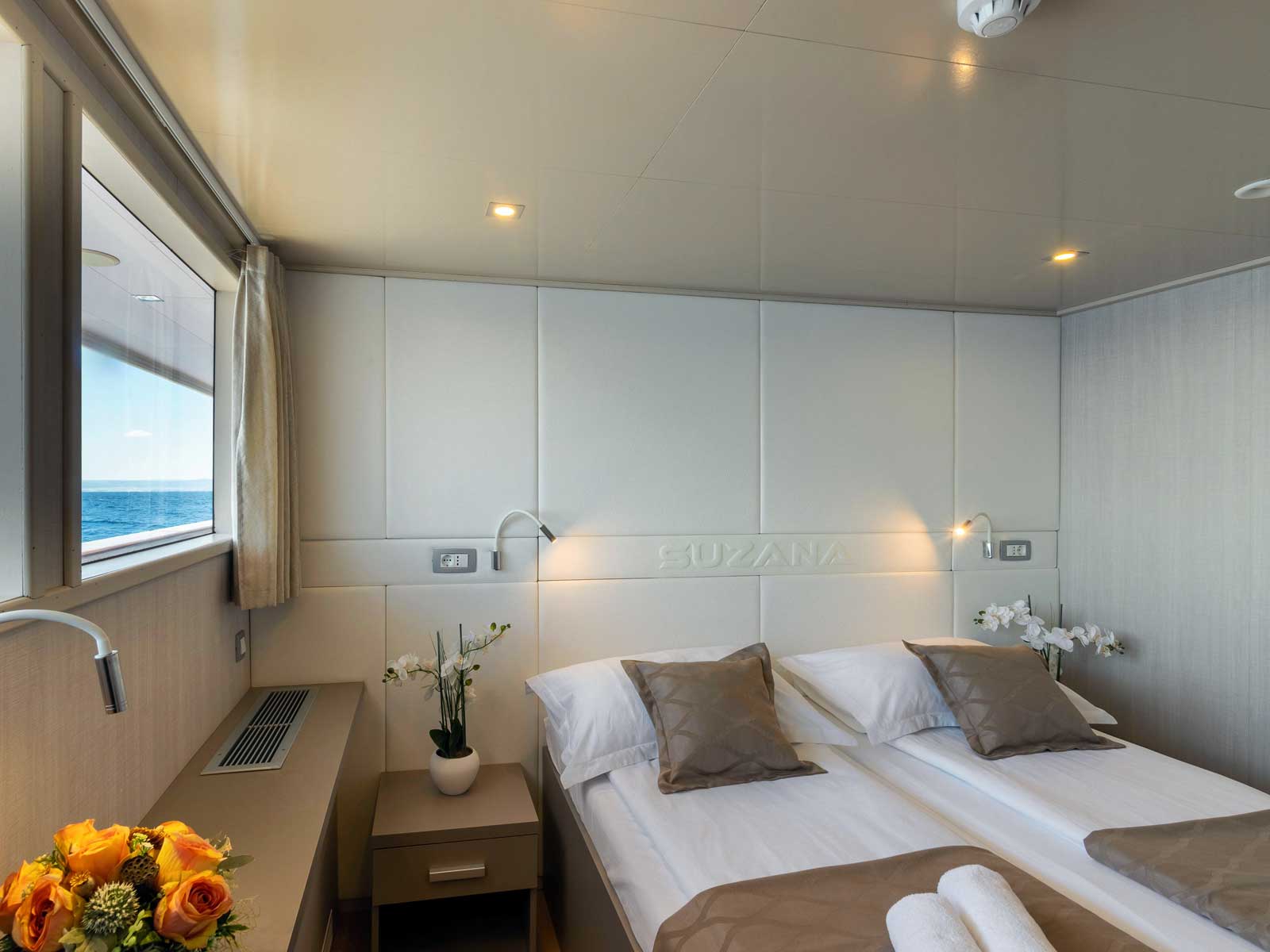 Luxury Motor Yacht — photo 36