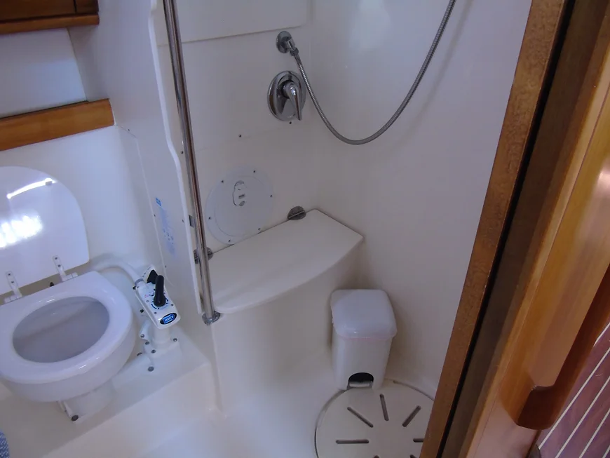 Bavaria 46 Cruiser — photo 16