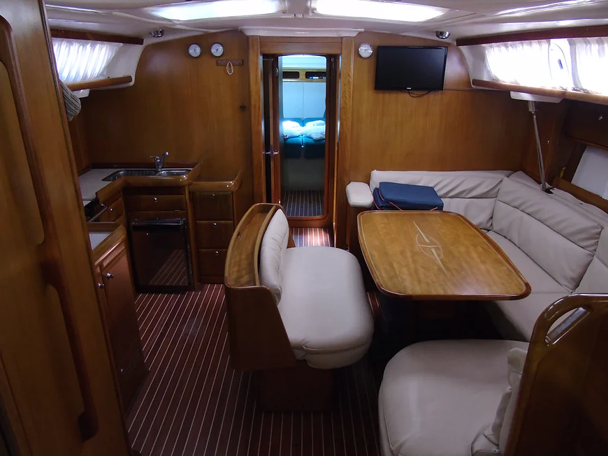 Bavaria 46 Cruiser — photo 12