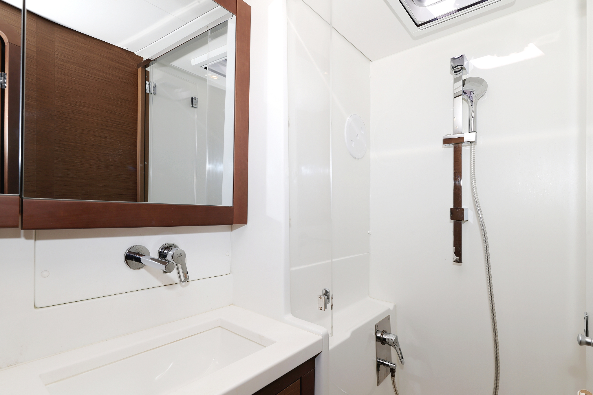 Lagoon 450 F — photo 18